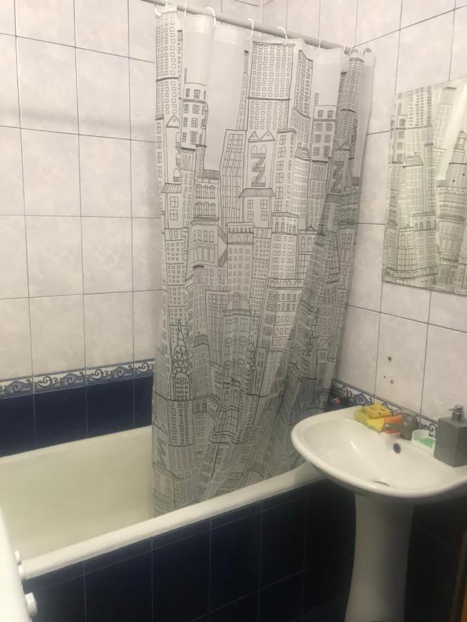 Ararat-Holosiivskyi Hostel Kiev Bagian luar foto