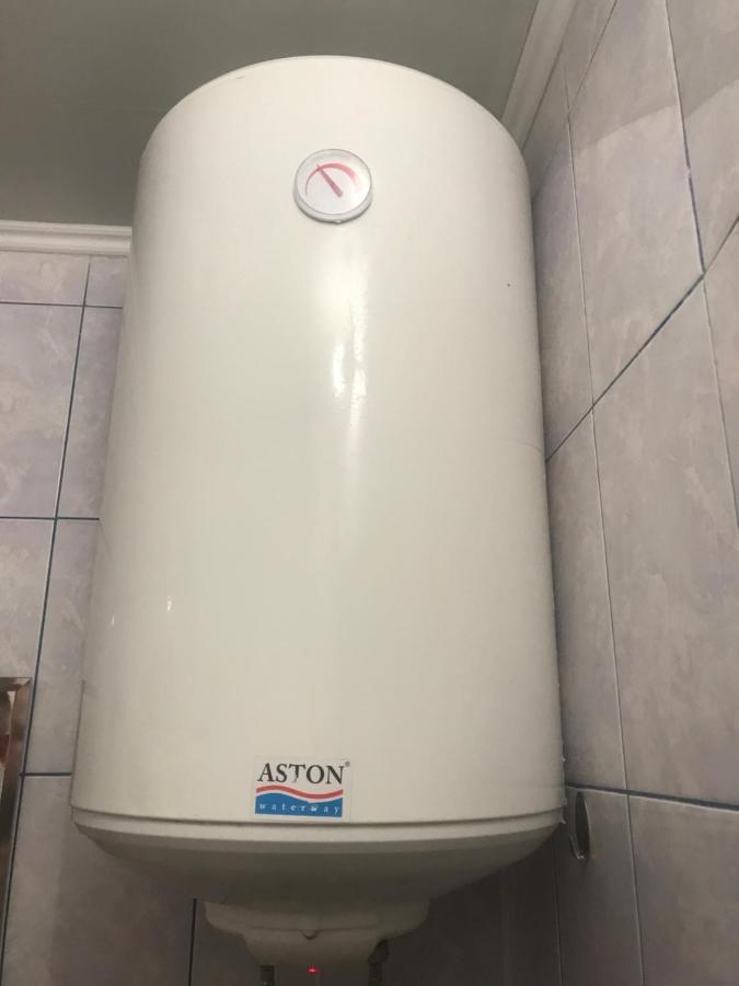 Ararat-Holosiivskyi Hostel Kiev Bagian luar foto