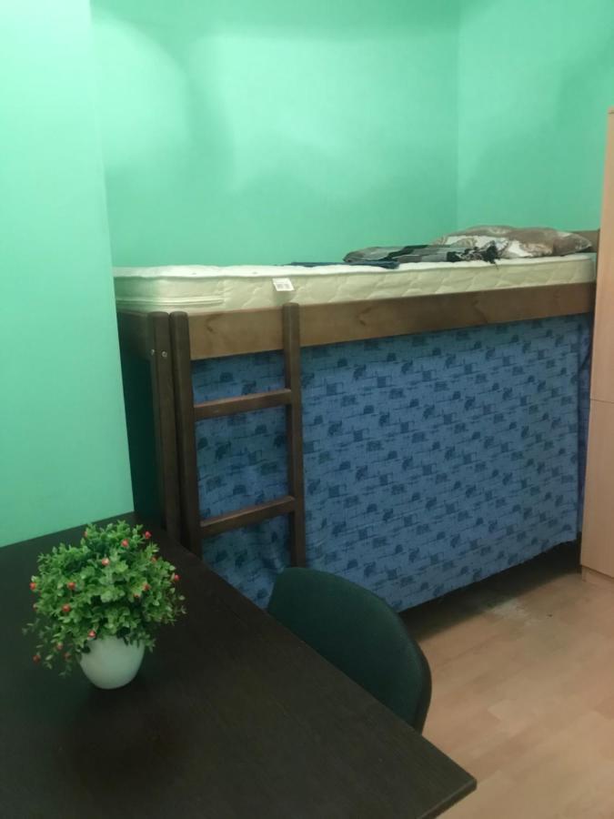 Ararat-Holosiivskyi Hostel Kiev Bagian luar foto